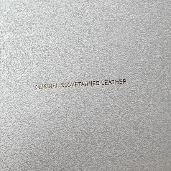 Coach Turnlock Leather Backpack White Classic Gold Hardware NWOT Clean Condition - Picture 10 of 16